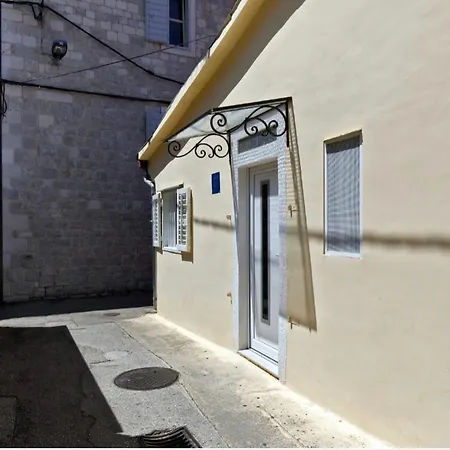 Studio In City Center